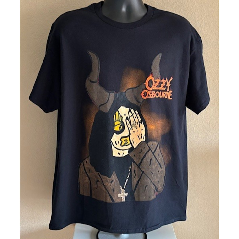 Officially Licensed Ozzy Osbourne Back to the Beginning Bull Tee Men's XL S/S